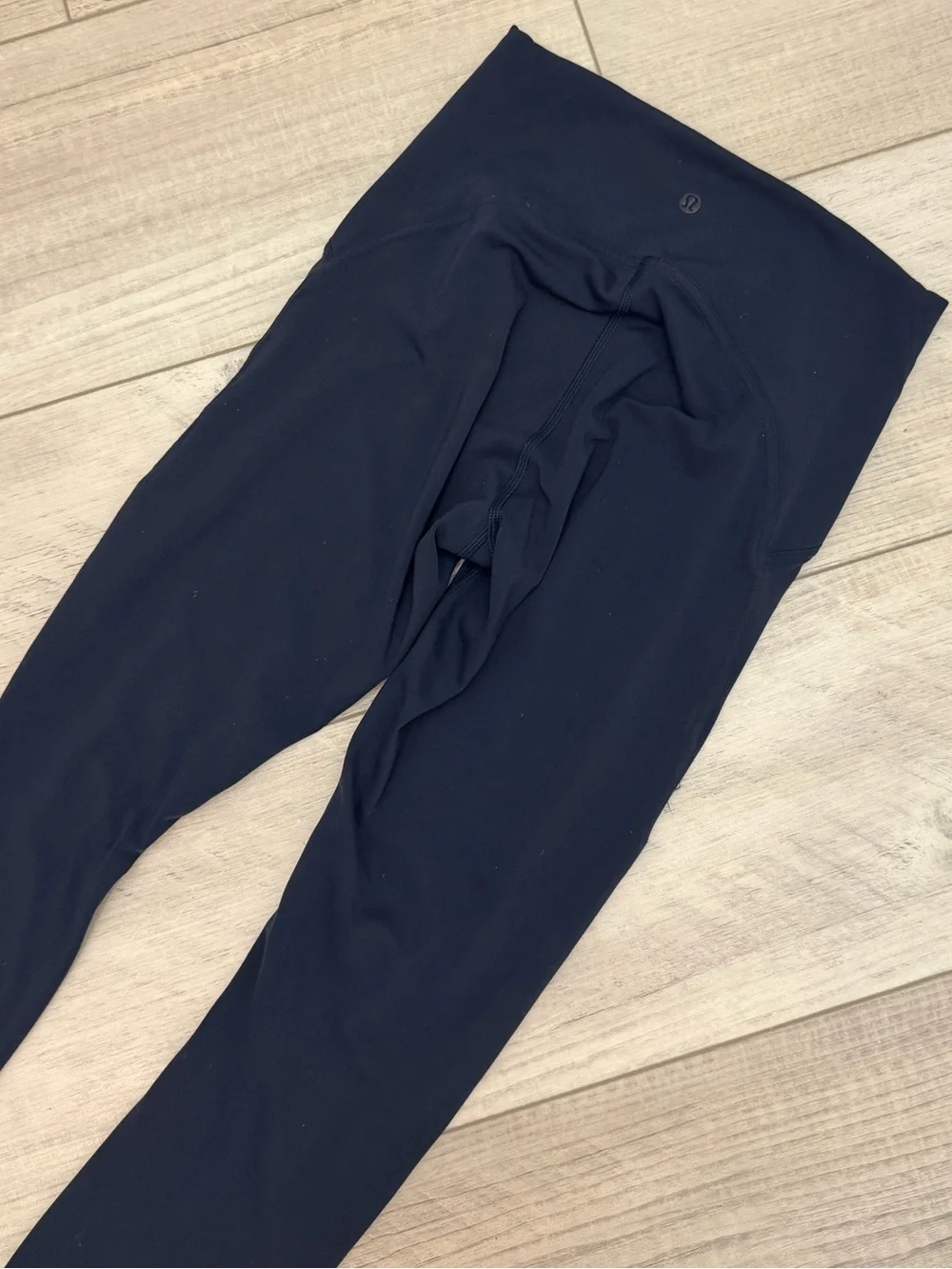 Lululemon InStill High Rise Pants Leggings 25” Navy Size 6 Gym Activewear